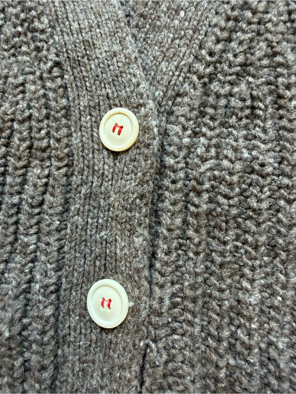 Babaa Brown Chunky V-Neck Button Cardigan - Picture 3 of 4